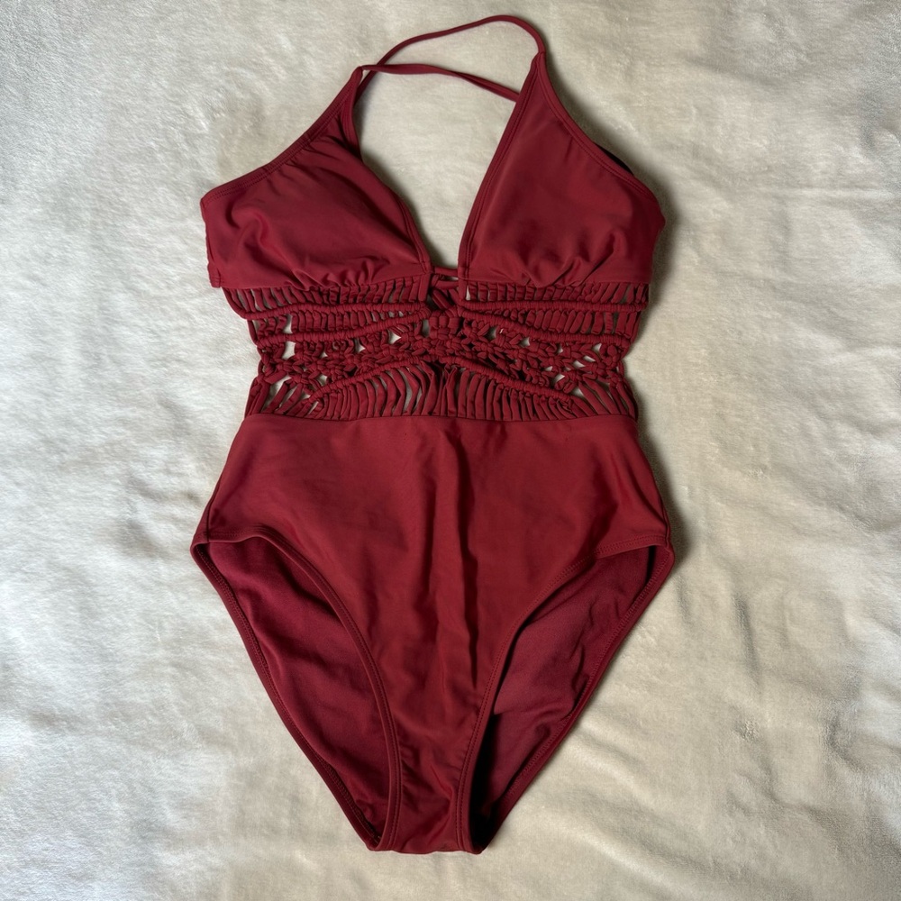 Cute Cutout Swimsuit!